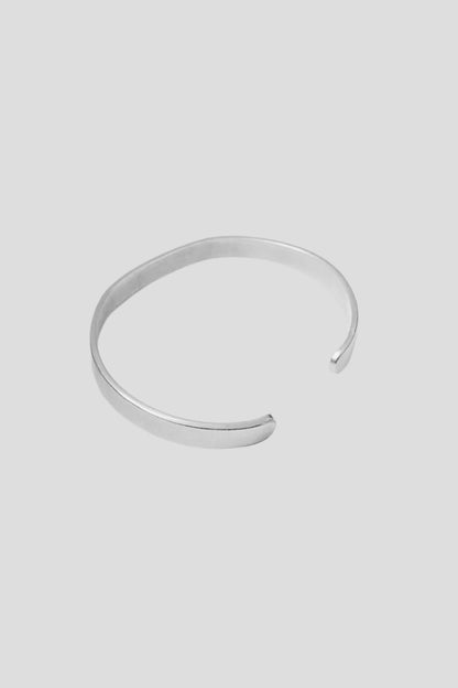 950 STERLING SILVER OVAL BRAECELET BY MODERN CONTEMPORARY LUXURY CLOTHING JEWELRY BRAND AYANEGUI BASED IN MEXICO CITY