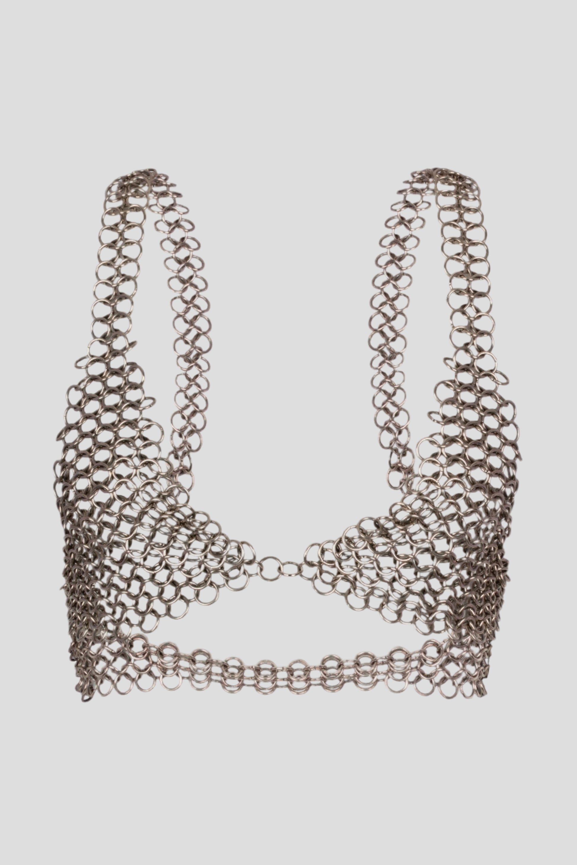 CHAIN TOP, IRON TOP, STATEMENT TOP, LAYERING OUTFIT