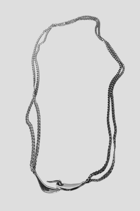 CLASP NECKLACE