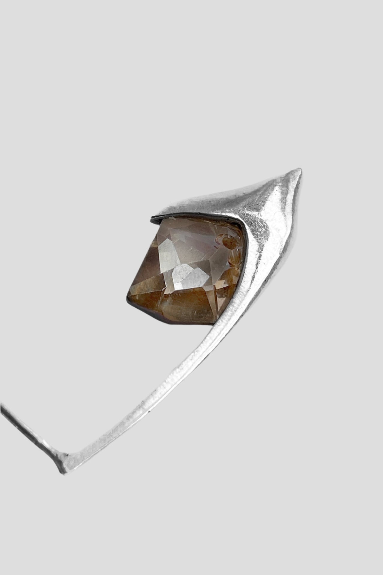 LONG CRYSTAL EARRING