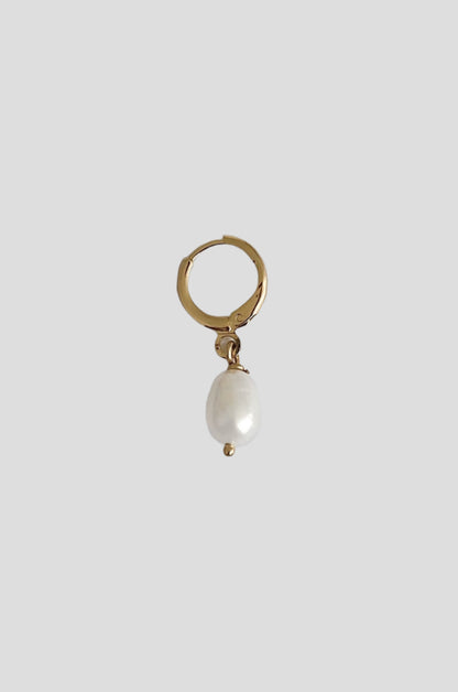 LUXURY JEWELLERY BRAND BASED IN MEXICO CITY, CONTEMPORARY FASHION STREET STYLE SLOWFASHION BRAND MINIMAL AESTHETIC 