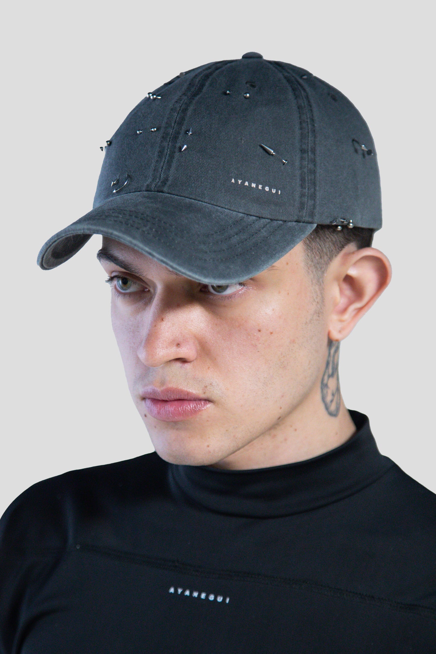 PIERCINGS CAP GRAY