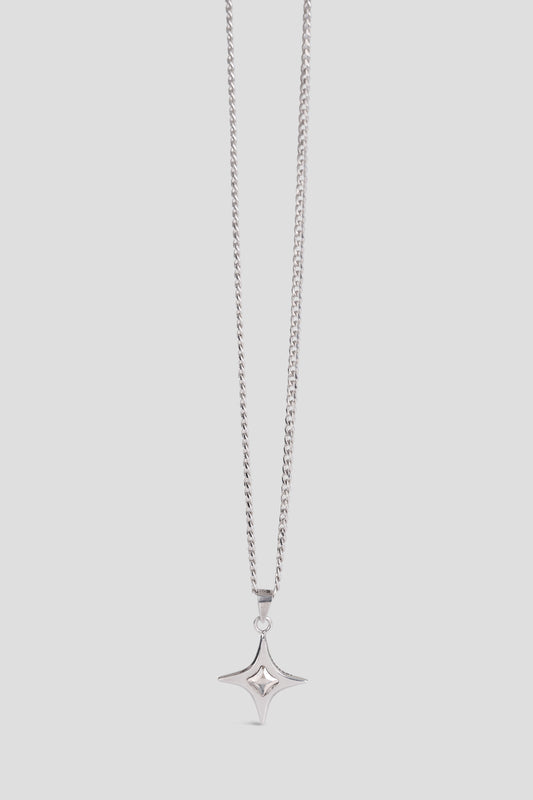 SPIKE STAR NECKLACE