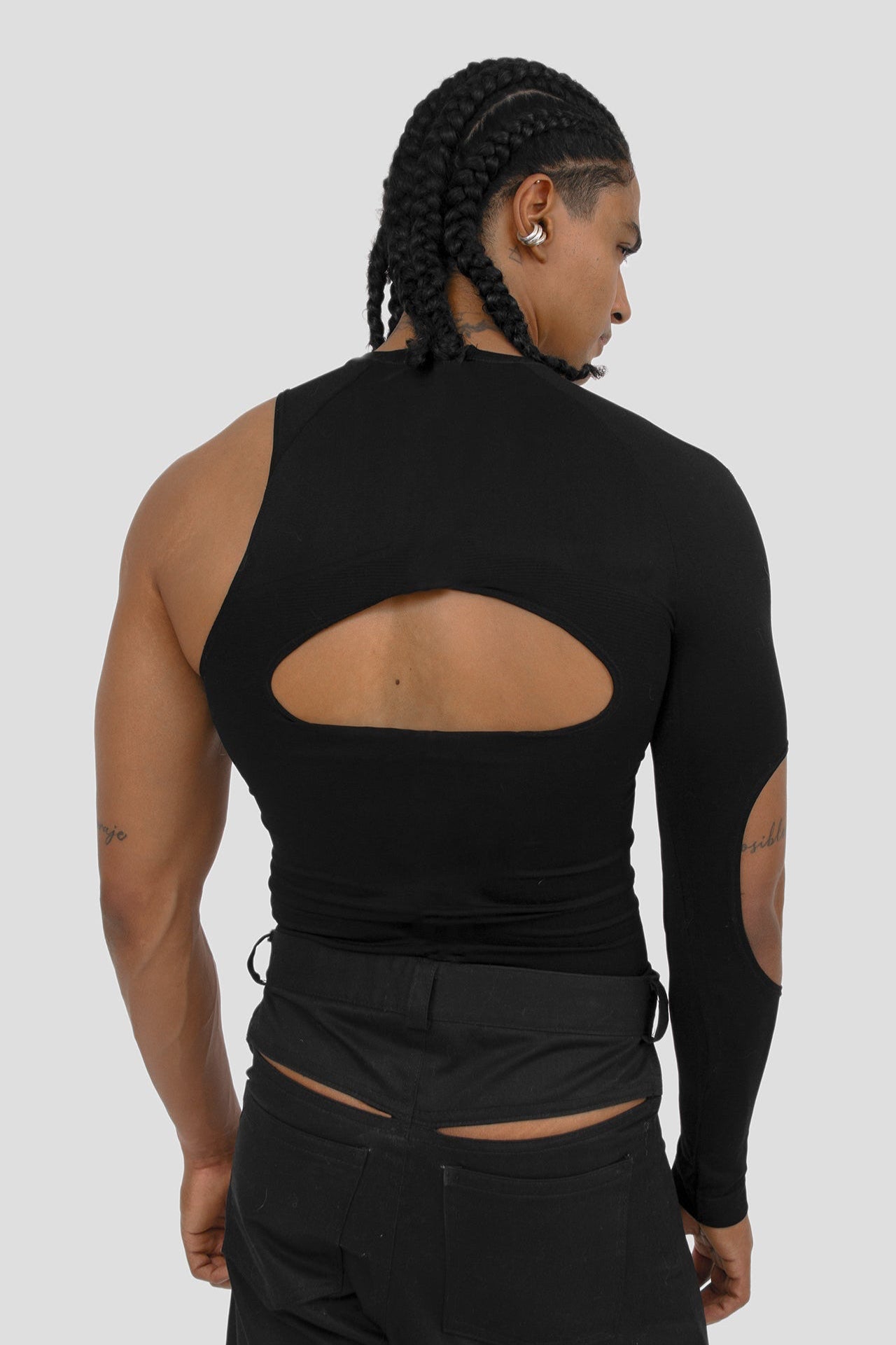 SPORT CUT-OUT LONG SLEEVE