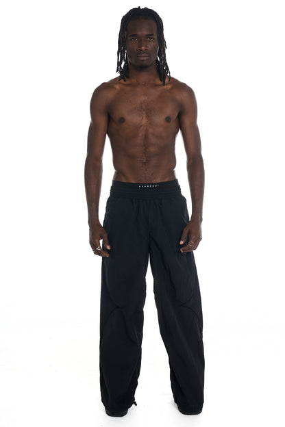 SPIKE PANTS WHITE AND BLACK LINES