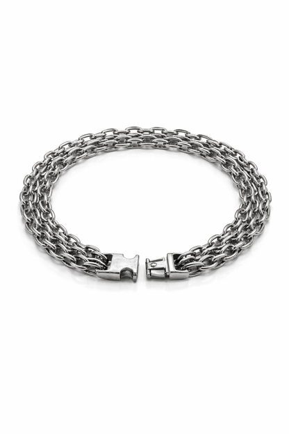 TRIPLE CHAIN NECKLACE